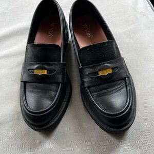 Wydr Wide Width Sam Lucky Black Leather Penny Loafers